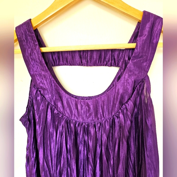 Set of 2 scoop neck tank tops (M) - Picture 3 of 8